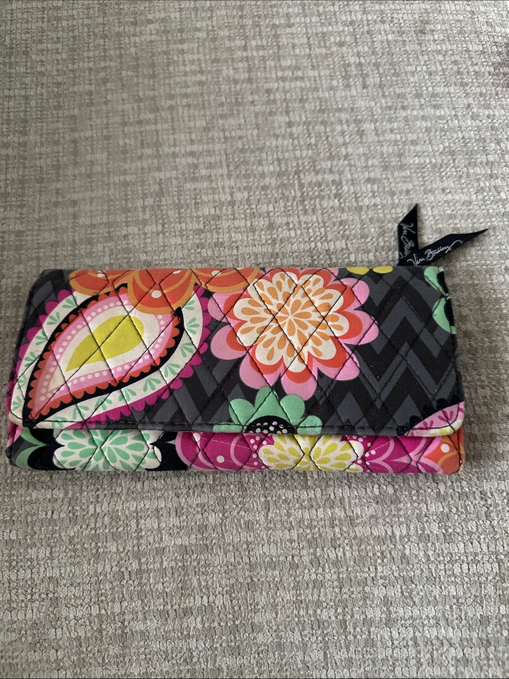 Vera Bradley Ziggy Zinnia pattern